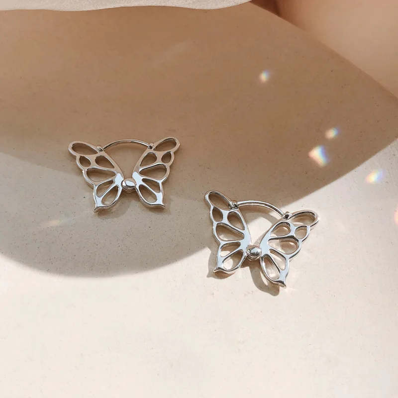 

Fashion Simple Silver Plated Hollow Butterfly Earrings Charm Women Wedding Earrings Leisure Party Jewelry Anniversary Gift
