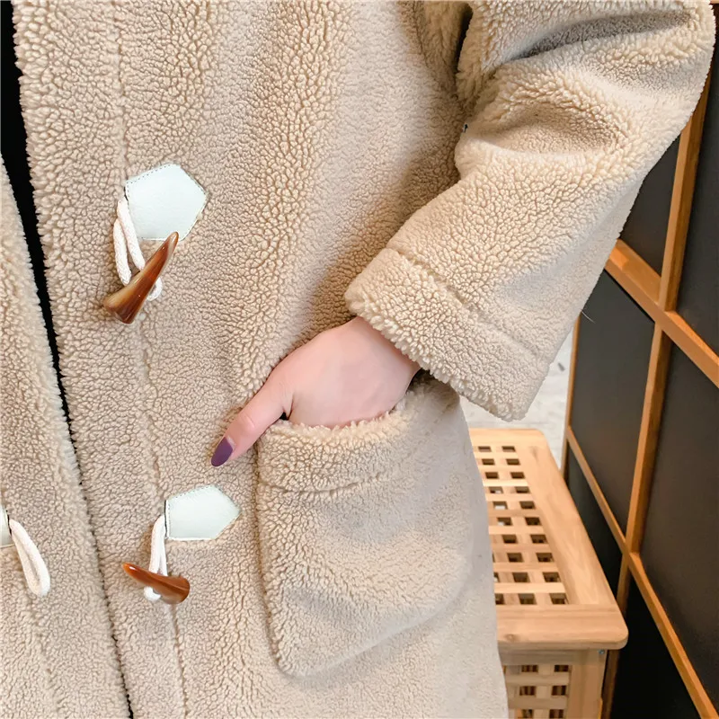 Женская зимняя теплая куртка с зазубренным воротником и пуговицами из искусственного меха верхняя одежда осень-зима Повседневная Свободная однотонная длинная мягкая пуговица