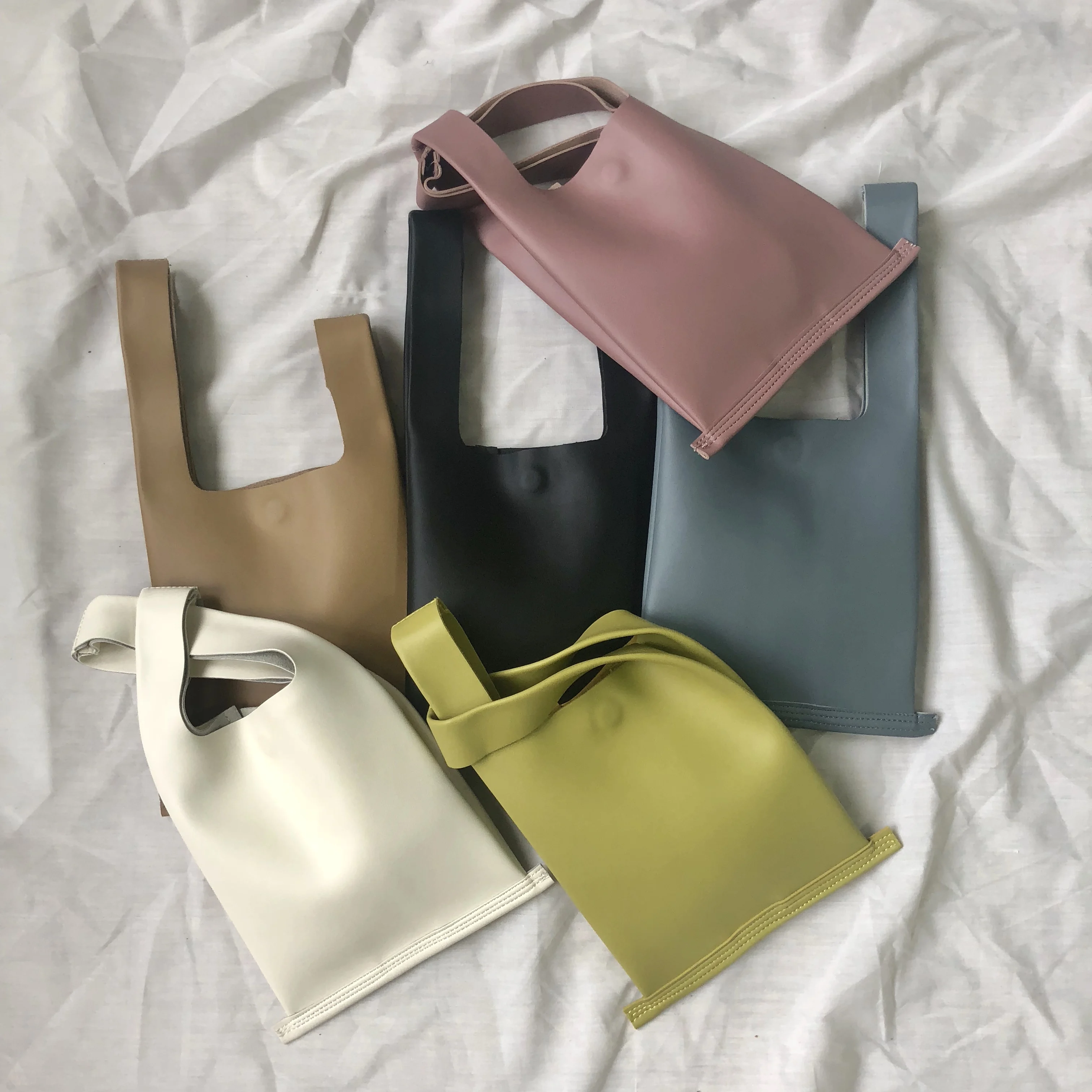 여자 가방 한국어 2021 새로운 PU 플랩 패션 핸드백 단단한 Hasp 소프트 미니 가방 지갑 간단한 달콤한 여자 가방 디자이너 여자 가방