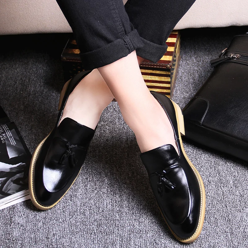 Herenschoenen zapatos charol hombre обувь на плоской подошве комфортная Мужская sapatos sociais masculinos Водонепроницаемые кожаные лоферы с кисточками