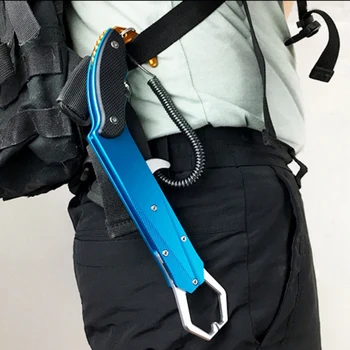 

Portable Fish Catcher Tool Practical Fishing Lip Grip Gripper Holder Floating Grabber Plier Controller Fishing Tools 2020 Super