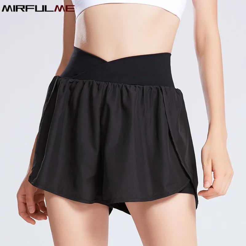 

Summer Sports Shorts Women Loose Gym Running Yoga Shorts Workout Bootom Qucik Dry Outdoor Fitness Shorts Anti Exposed Underwear