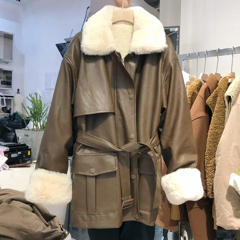 coffee color parkas Модная осенне-зимняя женская куртка из искусственной кожи с поясом, теплая кожаная куртка из овечьей шерсти, женская теплая байкерская куртка, пальто C6030 - Цвет: coffee color parkas