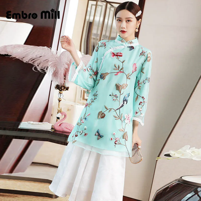 

New style autumn Women coat Chinese style stand collar embroidery flower Loose waist three quarter sleeve coat plus size S-2XL