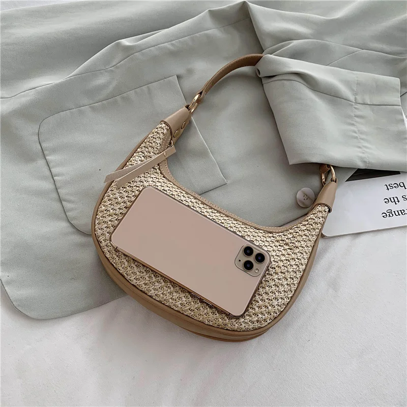 Рисунок 3 - Женская сумка через плечо CAREY KEY