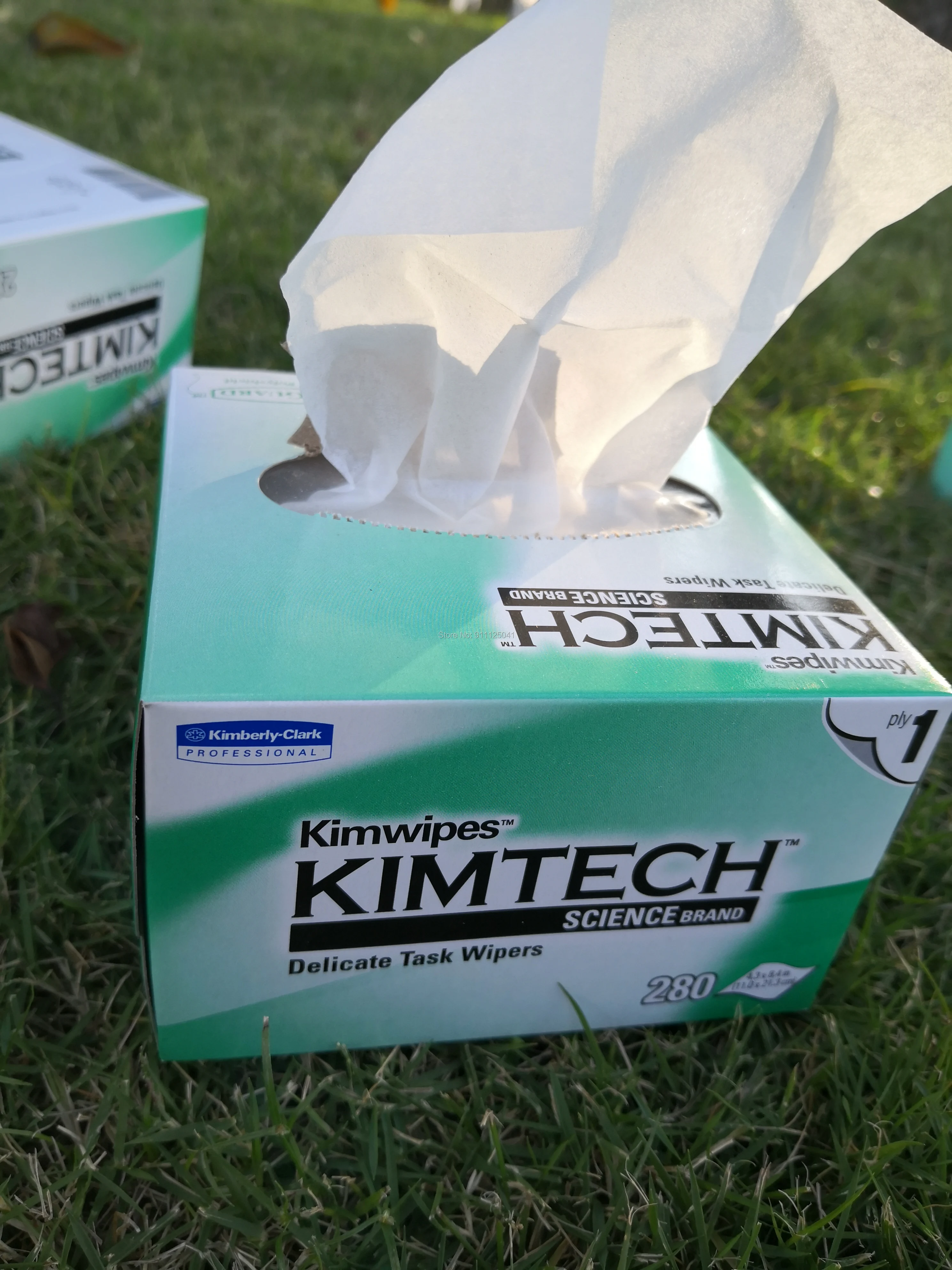 Kimtech Fiber Optic Cleaning Wipes - 560pcs for Screen Polishing, Dust-Free Precision Cleaning. Description Image.This Product Can Be Found With The Tag Names Computer cleaners, Computer Office, Fiber optic kimwipes