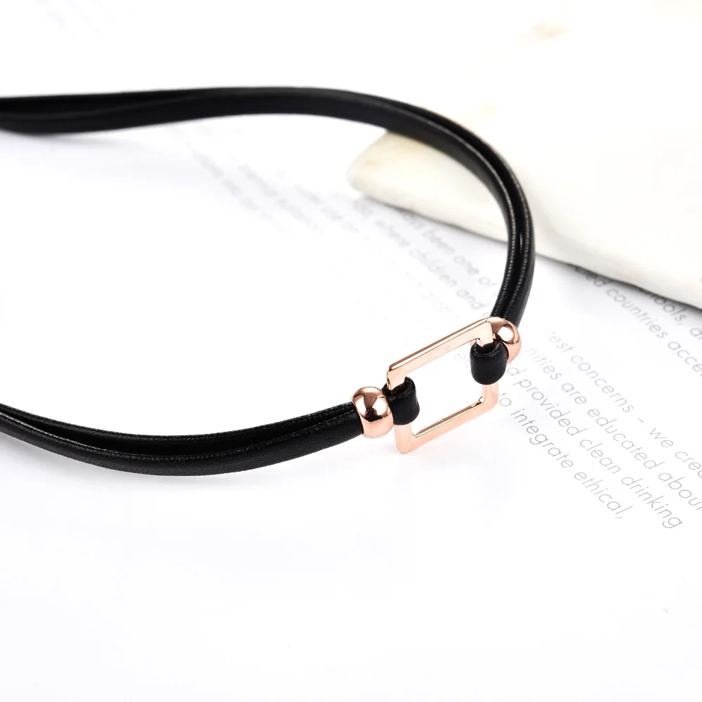 

Rose Gold Geometry Square chorker Neck Ring Black And White with Pattern Leather Necklace Simple-Style 18K Gold Fashion OL