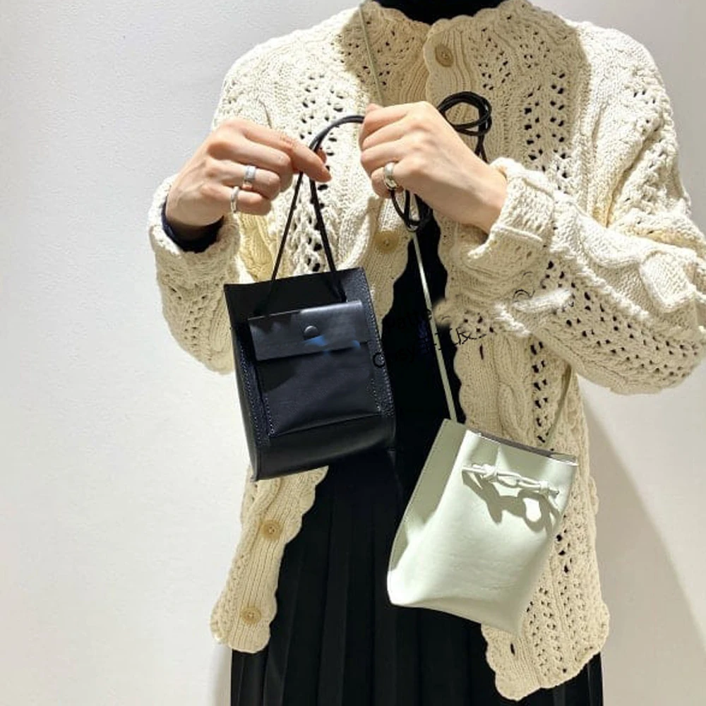 diy Leather kraft women shoulder bag small cellphone pocket sewing pattern hollowed stencil template 20x15x5cm