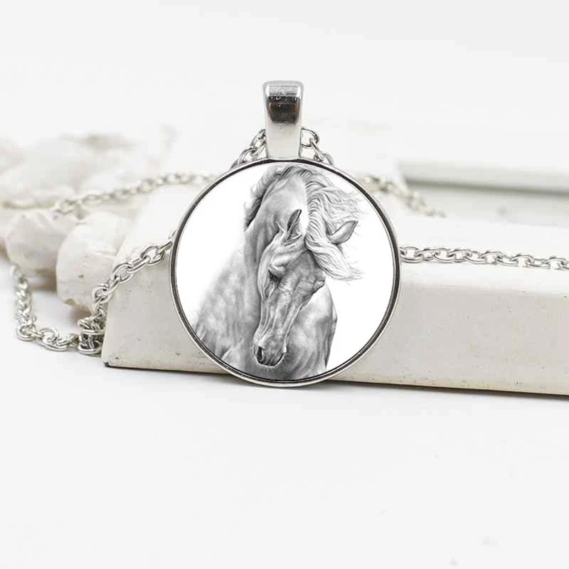 

Fashion classic white horse depicting portrait pendant necklace glass pendant jewelry