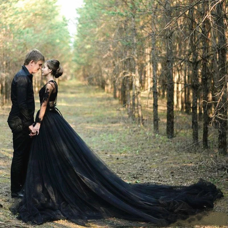 

Gothic Design Black Wedding Dress Sexy High Split Open Leg 3/4 Long Sleeve V Neck Lace Tulle Bridal Gowns vestido de noiva