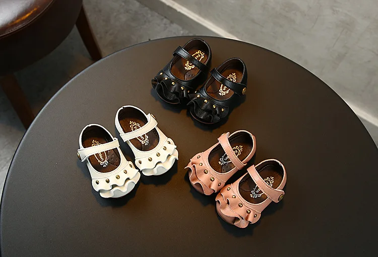 DIMI/обувь принцессы из мягкой кожи для новорожденных девочек; детская обувь с заклепками и рюшами; обувь для девочек; обувь для свадебного торжества
