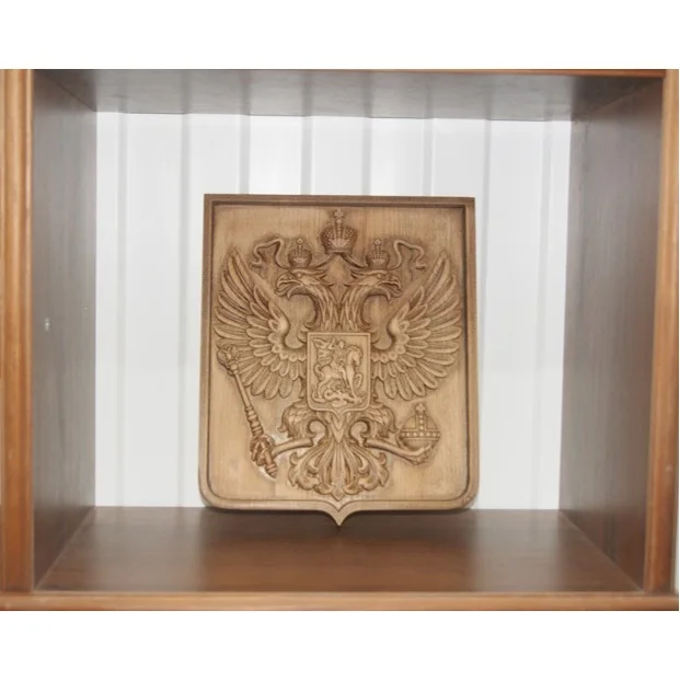 Герб России из дерева