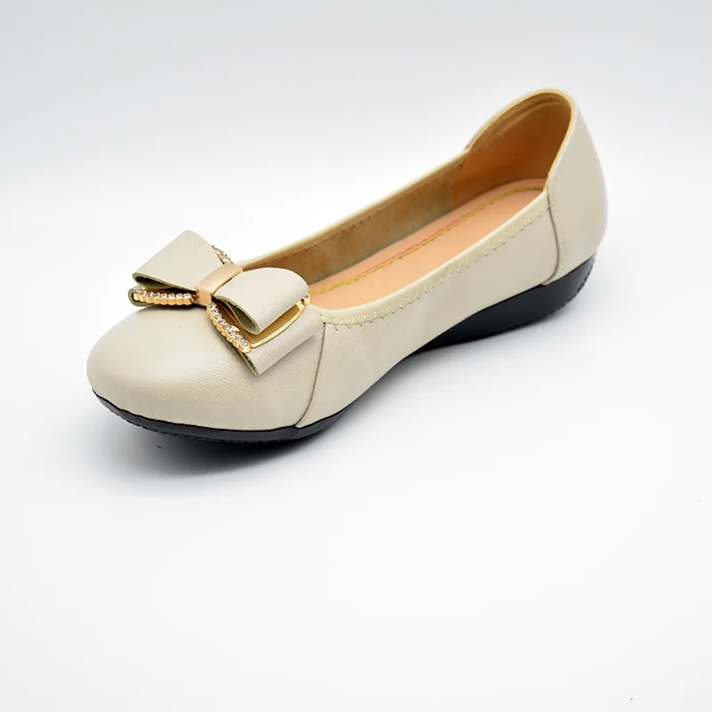 

Comfortable Flat Mom Moccosins Women's Spring And Autumn Rubber Soft-Sole Genuine Leather Middle-aged WOMEN'S Leather Shoes Napp