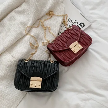 

2020 new female bag small bag Korean fashion fold wave small square bag summer popular chain shoulder diagonal lock wholesale