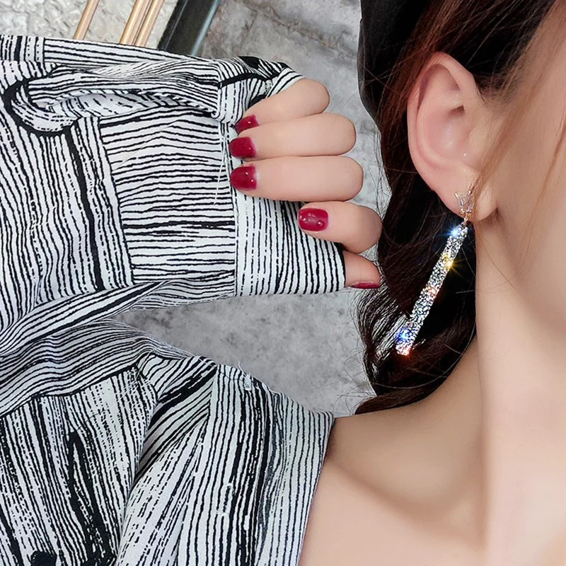 Новое поступление классические геометрические длинные висячие серьги с