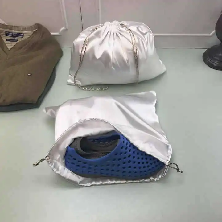 Белый мешок пыли мешок анти-пыли мешок карман шнурок мешок пользовательский экологический мешок хранения одежды мешок для хранения обуви атласный шелк