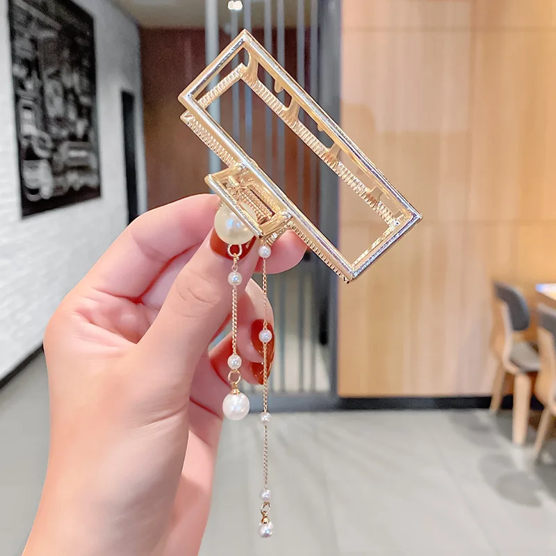 2021 Women Elegant Hairpins Gold Silver Metal Hollow Geometric Hair Claw Vintage Hair Crab Hair Clips For Girls Hair Accessories 2021 Women Elegant Hairpins Gold Silver Metal Hollow Geometric Hair Claw Vintage Hair Crab Hair Clips For Girls Hair Accessories