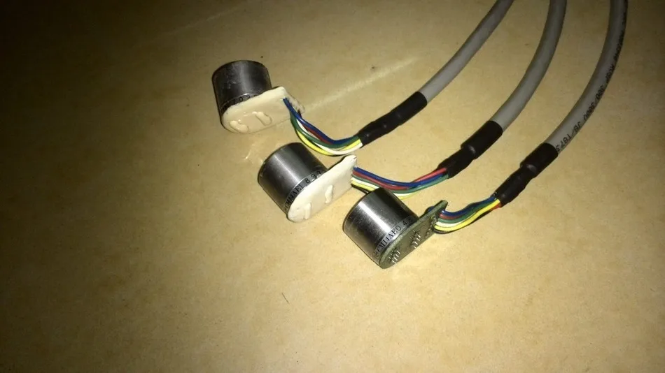 

6 WIRE/30CM USED 100% TESTED CM14AE1 MIT Encoder probeCM14AE1 the encoder sensor head CM14AE1 Main shaft sensor CM14AE1