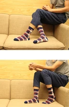 Hot Sale Colored Grid Full Cotton Wholesale Wool Crew Socks Men Warm