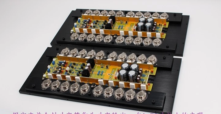 Рисунок 6 - Одна пара высококлассных фотовспышек