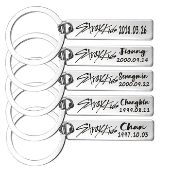

kpop stray kids keychains Stainless steel Fashion Member signature All metal good quality key chain stray kids kpop supplies
