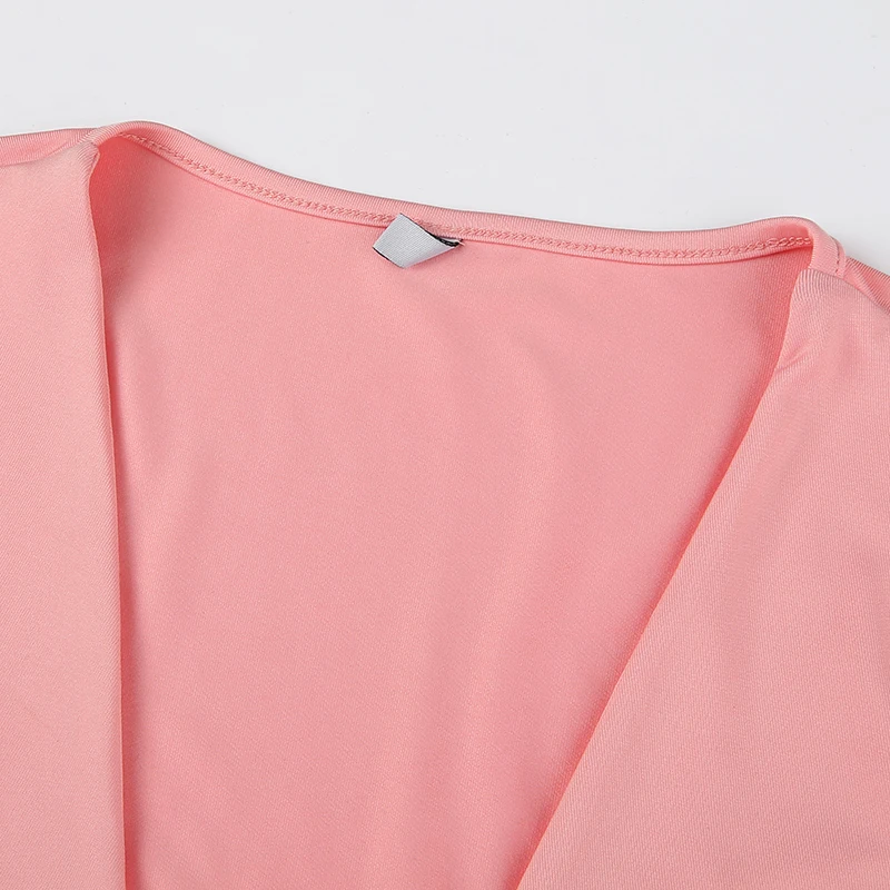 HEYounGIRL пикантные футболки с V образным вырезом для женщин розовые перья короткий топ с длинным рукавом модные Базовые Женские футболки топы уличная одежда
