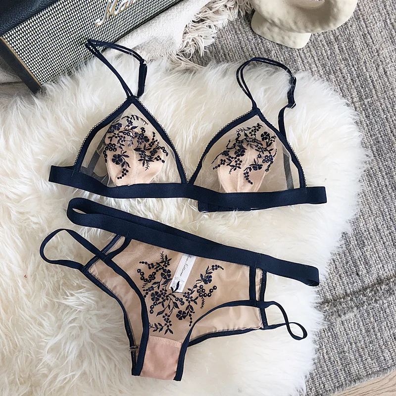 

Sexy Ultra-thin Embroidery Bra Set French Lace Flowers Plant Lingerie Deep V Soft Cup Triangle Bras Temptation Women Underwear