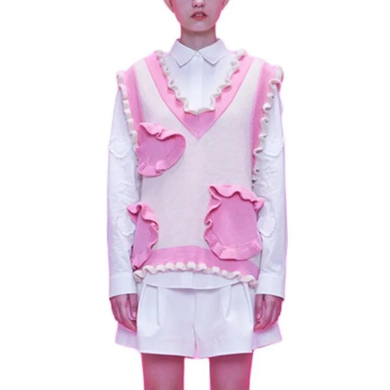 

Sweet Pink Love Hearts Ruffles Sweater Vest Women Knitted Tank Top 2021 Cute V Neck Vest Sweater Loose Sleeveless Pullover Tops