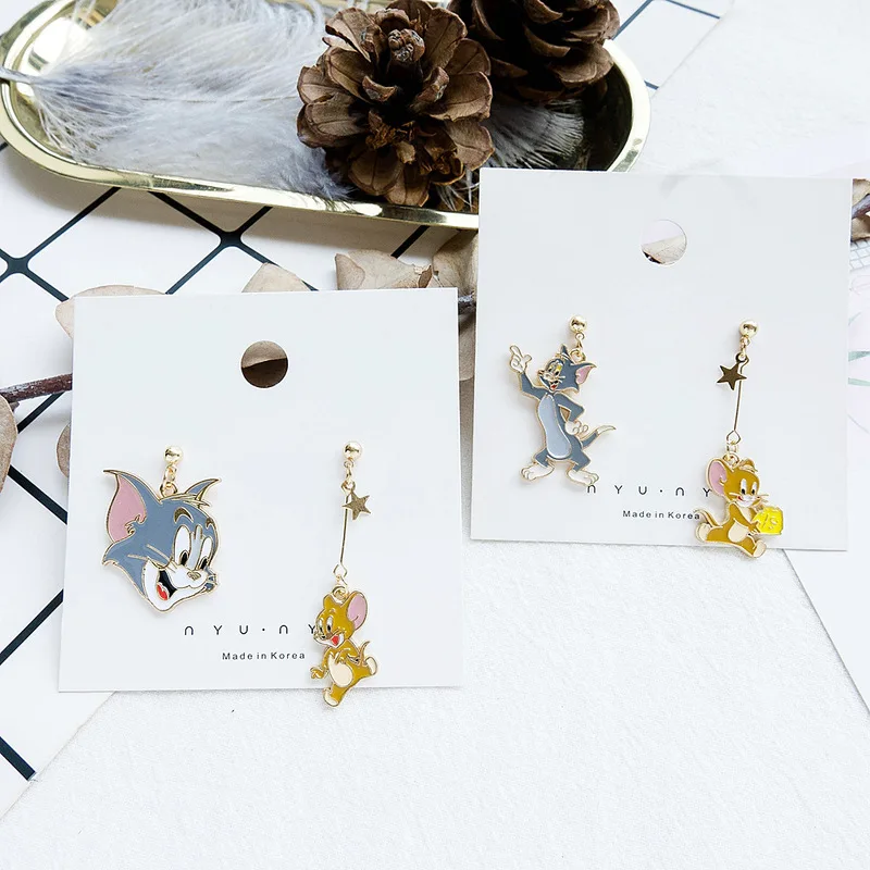

New Japanese Korean Creative Cute Fun Cat and Mouse Asymmetry Earrings Fashion Personality Student Girl's Jewelry Accessories