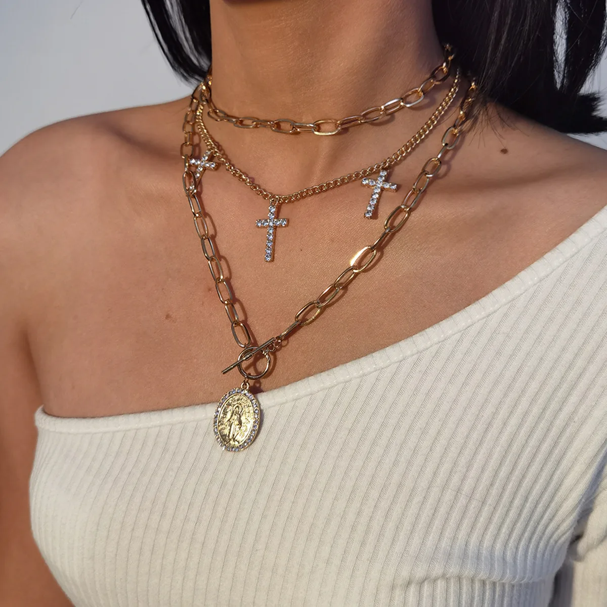 

2020 New Rhinestone Crystal Three Little Cross Pendant Necklace Women Layered Virgin Mary Necklaces Catholic Religious Jewelry