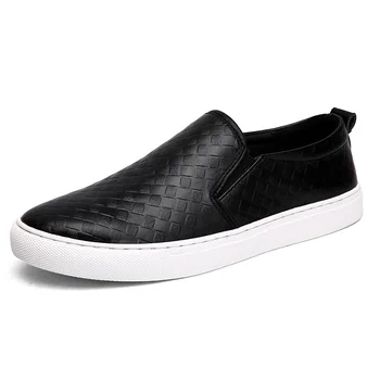 

2020 Summer Autumn Slip on Men Shoes Moccasins Loafers Mocassin Homme Mocasines Designer Driving Shoes Casual White Male