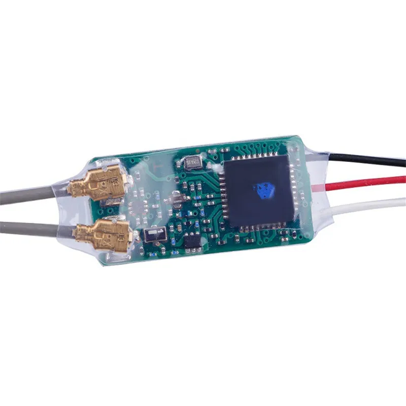 

Hot 1PC FUTABA R2000SBM Mini Receiver S-FHSS FPV Crossing Machine 2.4G Receiving Module for RC Drone Quadcopter DIY Parts