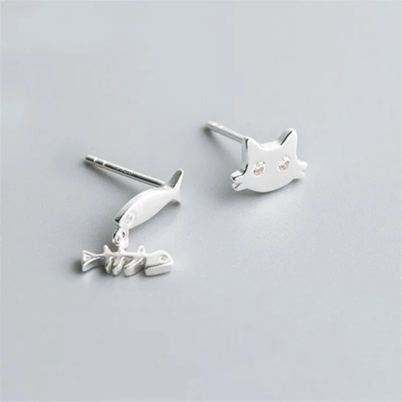 

New Creative Korean Style Asymmetric 925 Sterling Silver Jewelry Cat And Fish Personality Cute Crystal Women Stud Earrings SE919