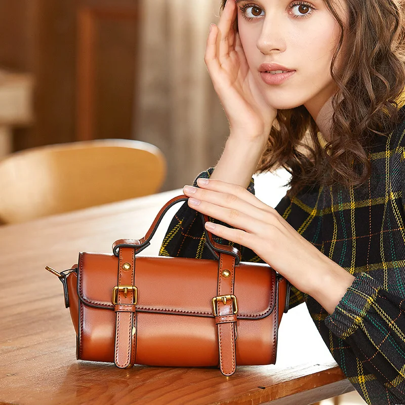 

2019 Oblique Satchel Cowhide Single Shoulder Package Trend Portable Package Genuine Leather Woman Package Packet