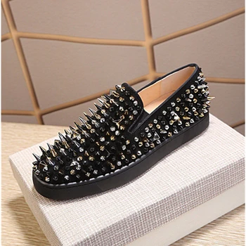 

Designer Red Bottoms Mens Sneakers Luxury Sharp Rivets Slip On Mens Laofers Comfortable Low Top Flats Shoes Trainers Sneaker Men