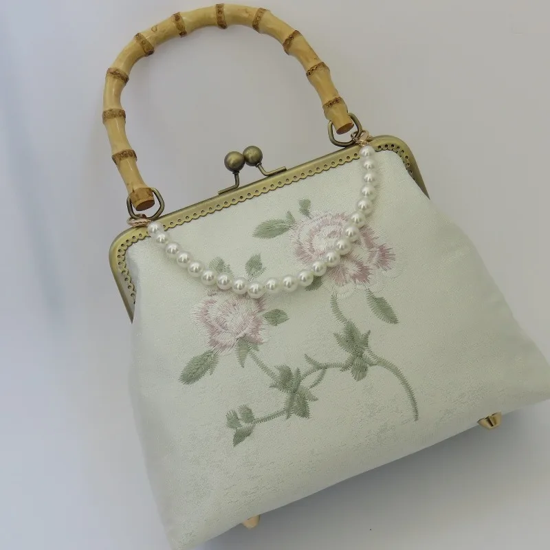 

Crossbody Bag Vintage Embroidery Bag Han Element National Style Mouth Gold Bag Cheongsam Bag