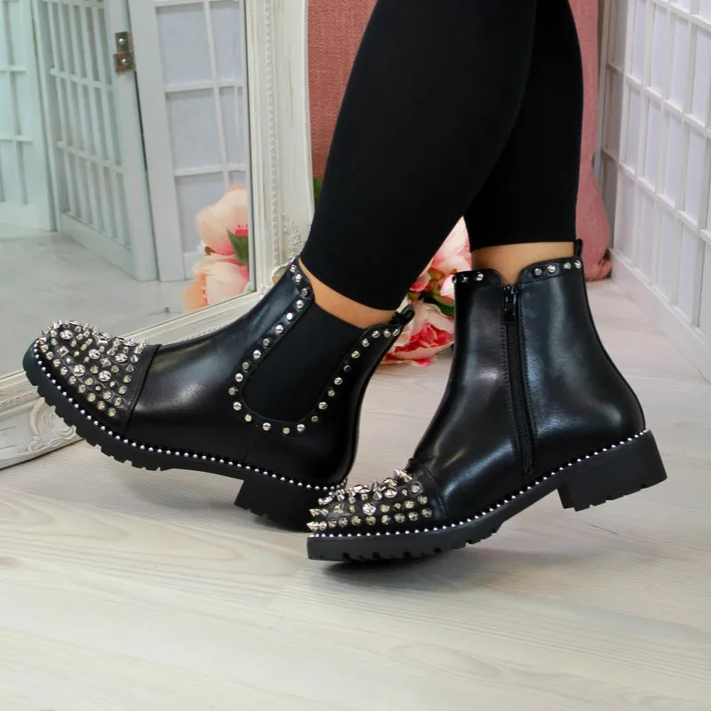 

2020 Winter Punk Rivet Boots Women Round Head Toe Leather Booties Studded Thick Low Heels Chelsea Ankle Plush Botas De Mujer