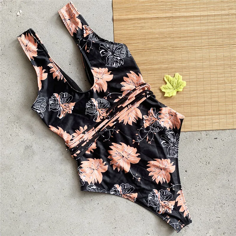 12321589849_1221781831