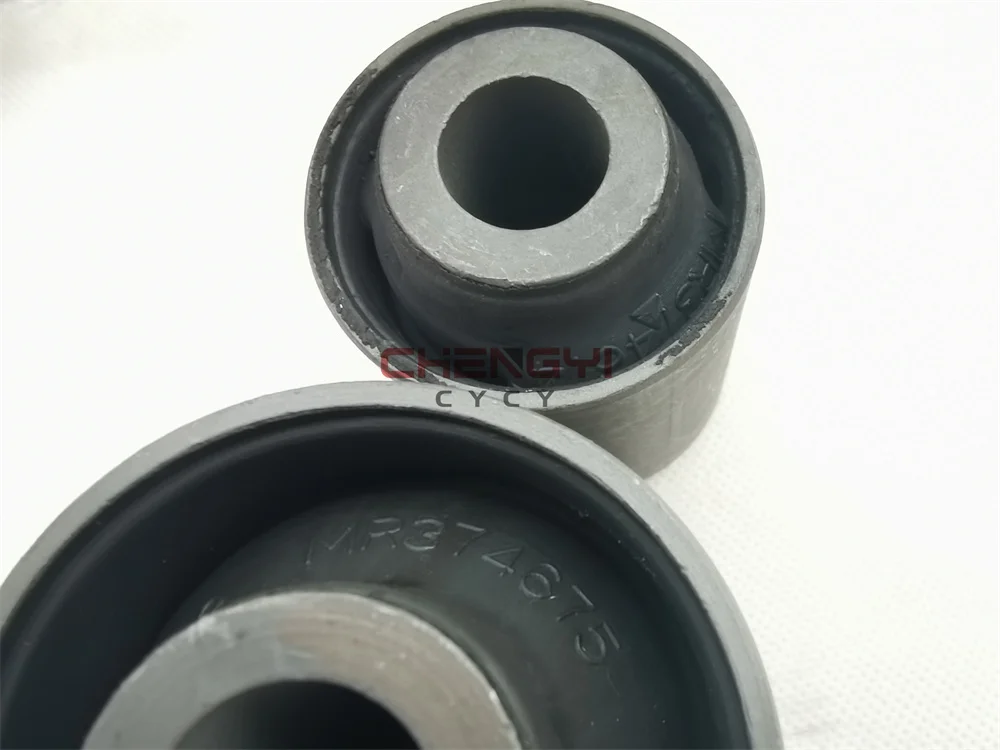 Rear Suspension Steering Knuckle Horn Bushing Rubber Sleeve For Mitsubishi Pajero V73W V63W V97W V87W V93W MR374675 MR375674 rear steering knuckle bushing