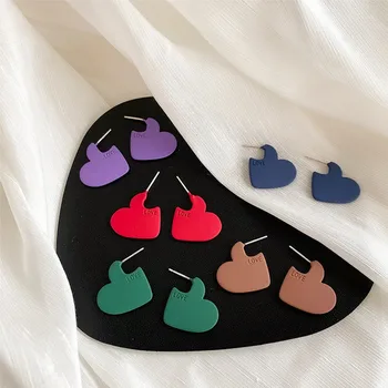 

MENGQIAO New Fashion Metal Sweet Love Heart Stud Earrings For Women Elegant Simple Boucle D'oreille Party Jewelry Gifts