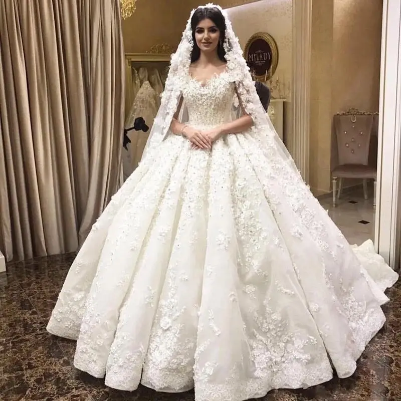 New Ball Gown Fluffy Big Train Tulle Lace Flowers Appliques Beaded
