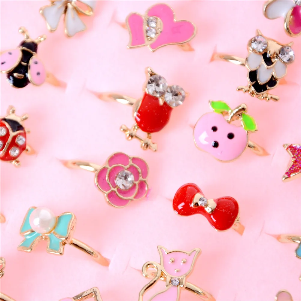 

2Pcs Children Kids Fashion Sweet Cartoon Cats Bowknot Flower Moon Star Heart Dog Rabbit Crystal Rings Diy Craft Toys