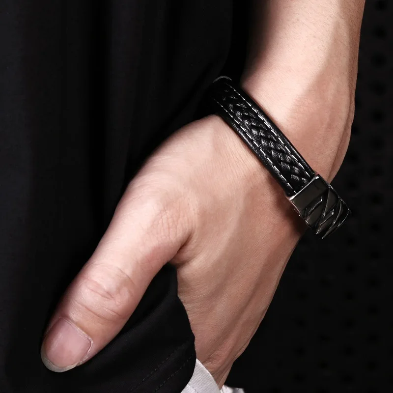 6637296084_1887647444