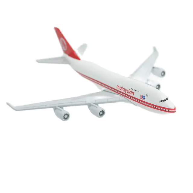 Emirates Airlines A380 Aircraft Model 15cm Alloy Aviation Collectible Diecast Miniature Ornament Souvenir Toys Malaysia B747