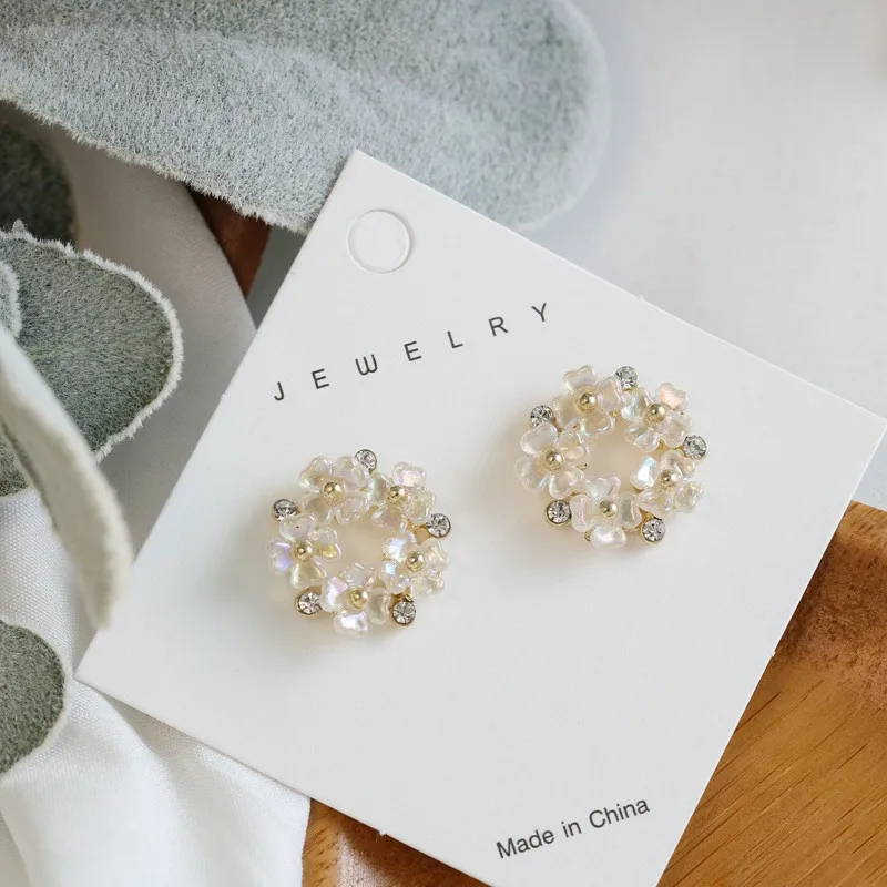 MWsonya новые корейские милые блестящие серьги-гвоздики в форме цветка простые для женщин Стразы серьги-гвоздики в рождественской тематике ювелирные изделия