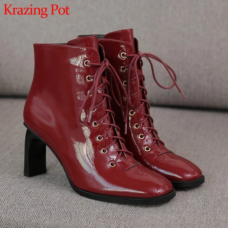 Krazing pot/Зимние ботильоны из натуральной кожи с круглым носком на высоком каблуке и заклепками на шнуровке в винтажном стиле; женские ботильоны для ночного клуба; l3f3