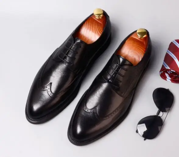 Mannen Lace-Up Os Gesneden Formele Kleding Schoenen Echt Leer Ronde Neus Oxford Voor Man Nieuwe Mannen Business Casual schoenen Mannen Lace-Up Os Gesneden Formele Kleding Schoenen Echt Leer Ronde Neus Oxford Voor Man Nieuwe Mannen Business Casual schoenen