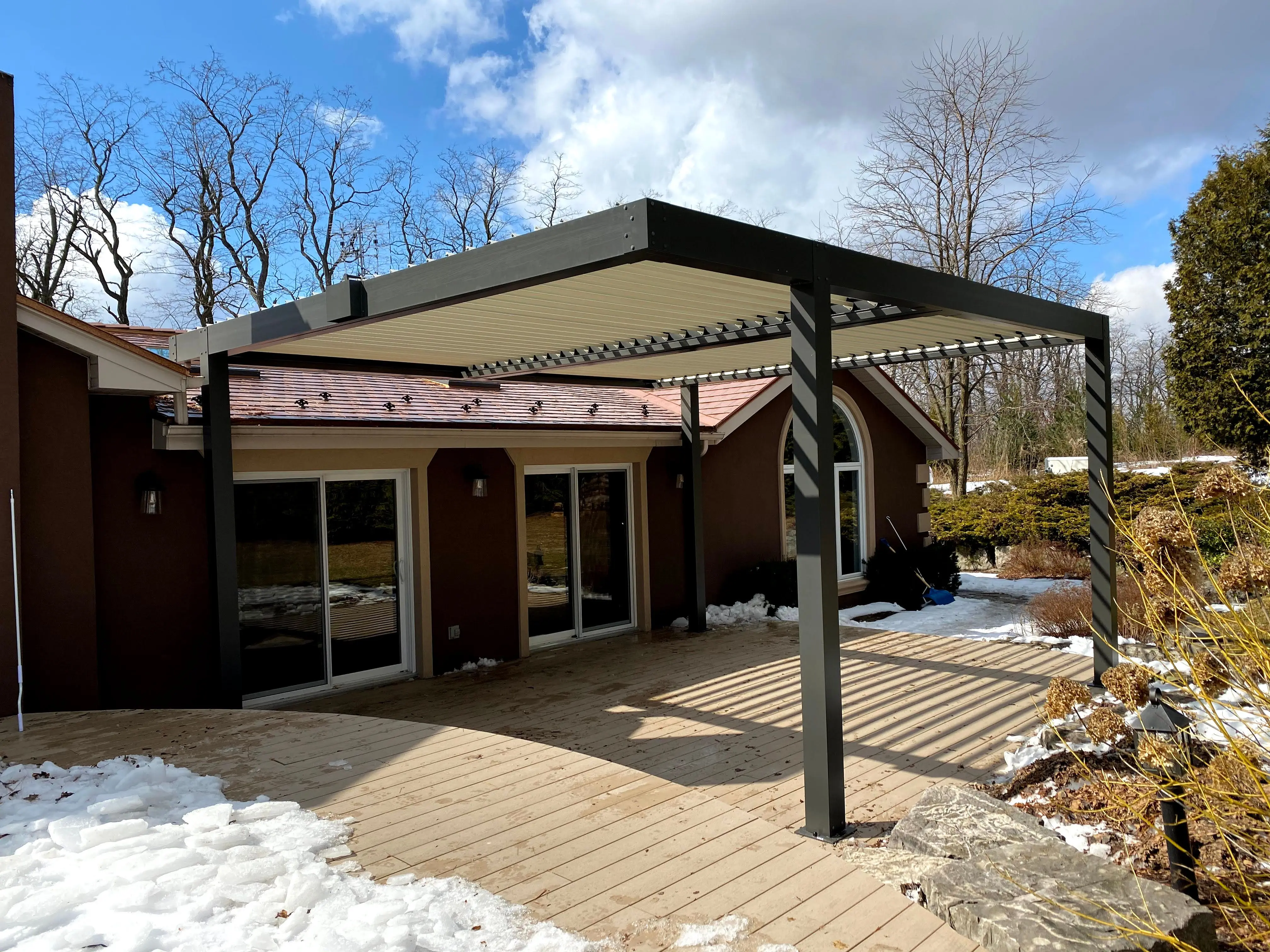 Remote Control Electric Motorized High Quality Outdoor Garden Waterproof Louvered Roof Aluminium Gazebo Pergola