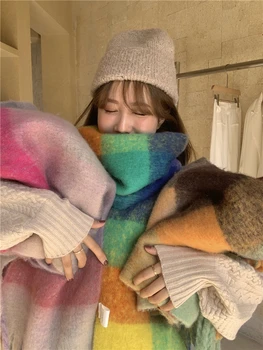 

2019 New Winter Scarves scarf female autumn winter Korean version of the wild couple ins female scarf contrast color warm shawl
