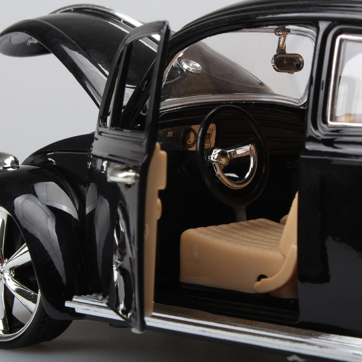 1 18 vintage car simulation alloy Volkswagen Beetle golden turtle car model four Doors Open gift 3